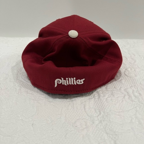 New Era Phillies fitted hat - Picture 3 of 4